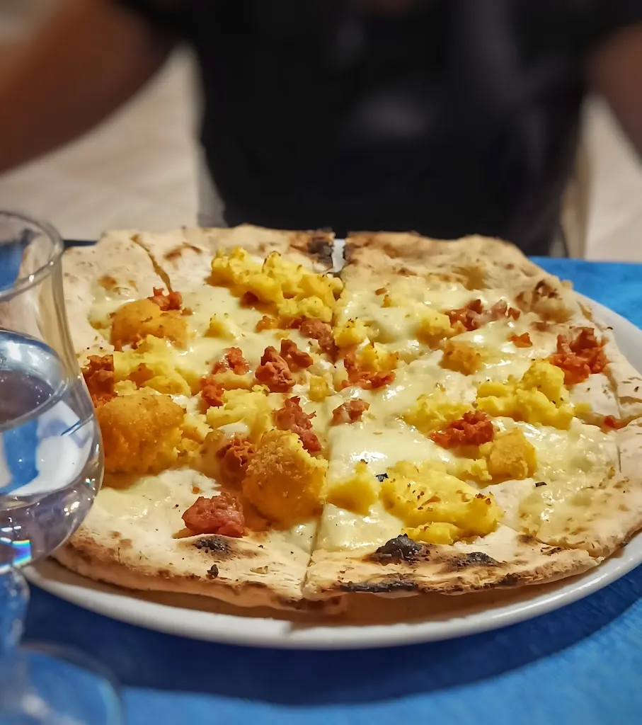 Lorenzo Cicioni_Pizzeria Gio luna_Caulonia_recensione