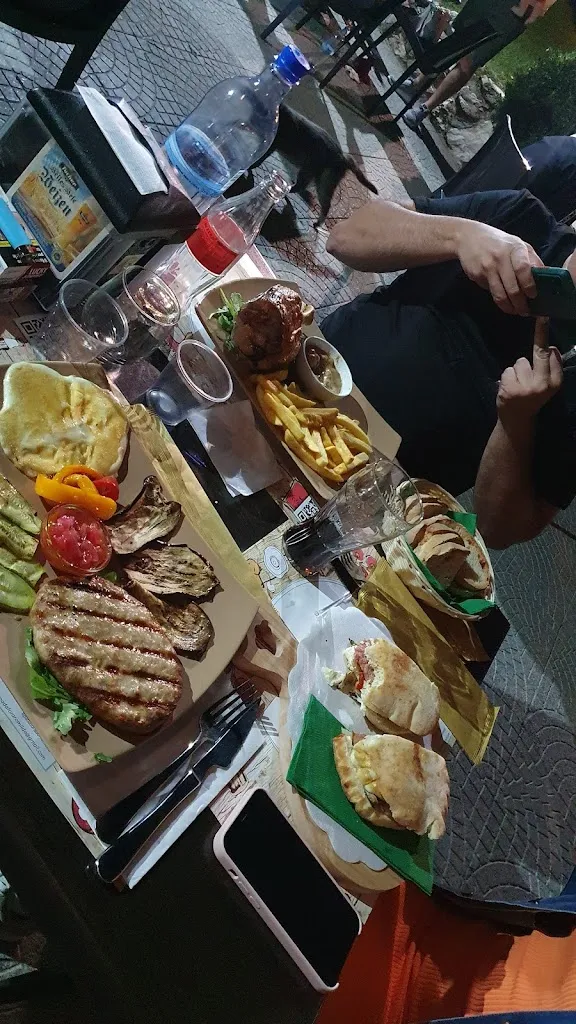 Menu_Little John Irish Pub_Celico_image_7