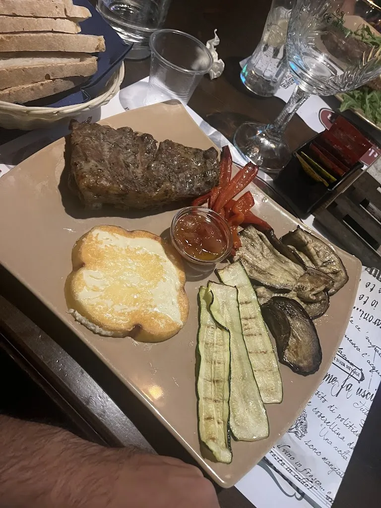 fabrizio morrone_Little John Irish Pub_Celico_review