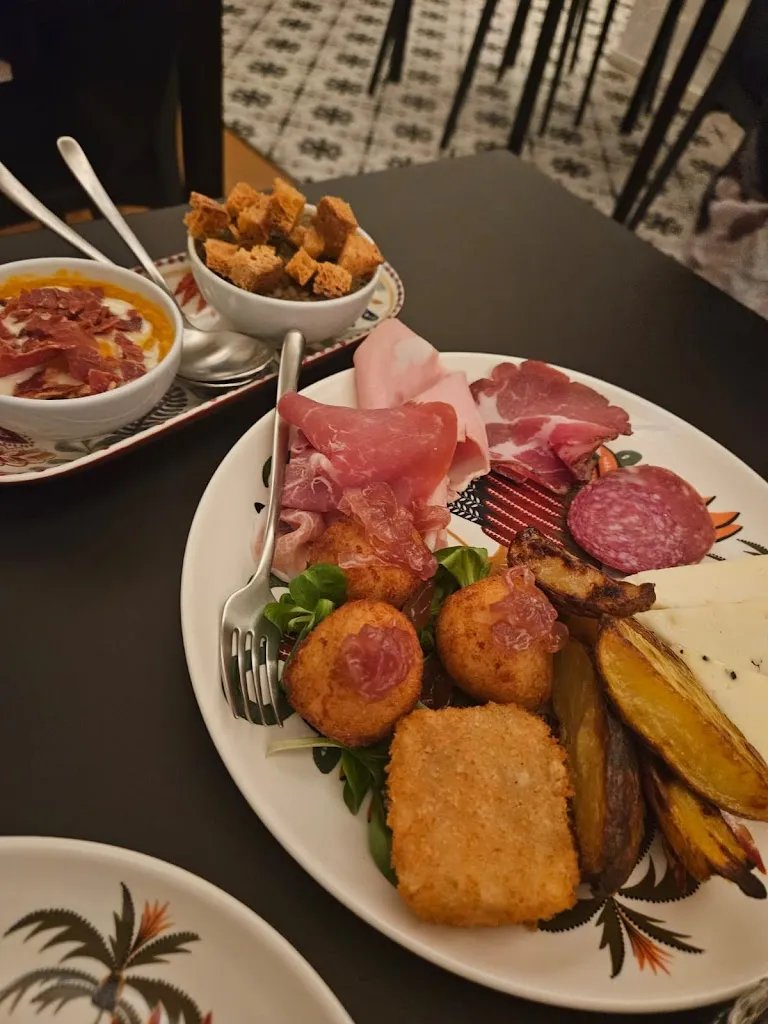 Terrazza Madia_Colleranesco_slider_image_3