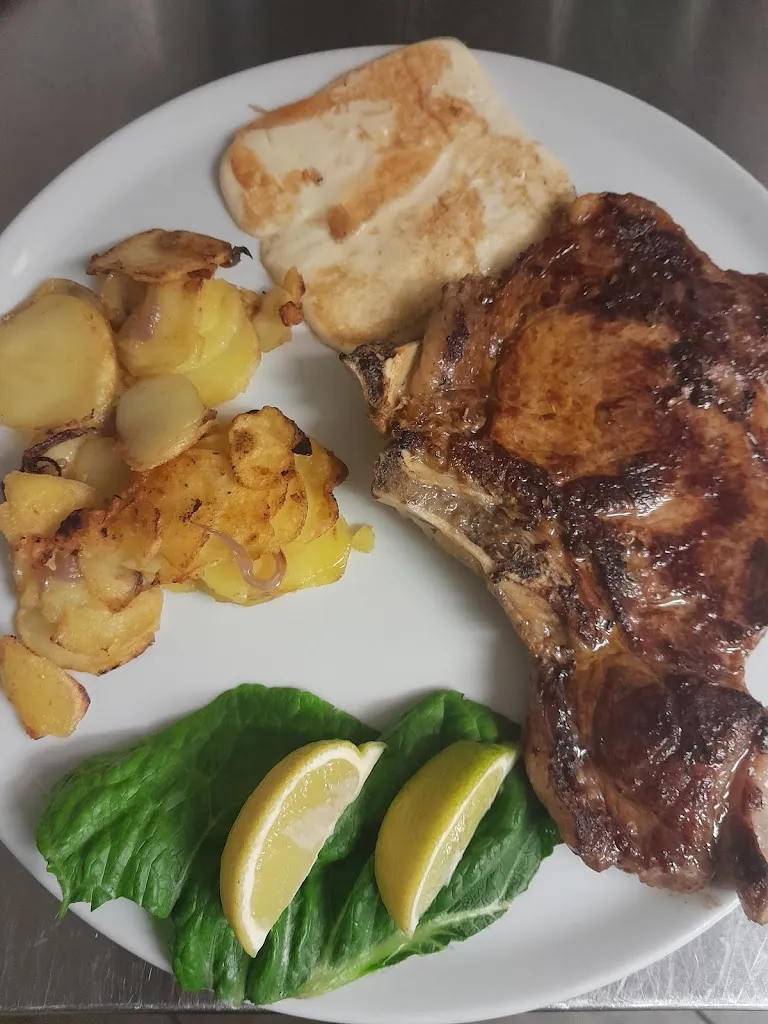 Bar Tabaccheria Trattoria Griglieria Ciardullo_Cavoni-Ginestreto_slider_image_2