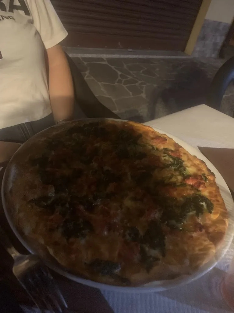 Antonio Malfara'_Pizzeria da Teresa_Cerenzia_review