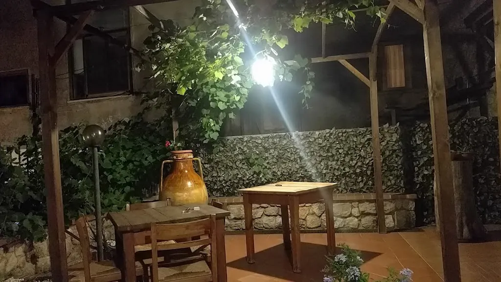 Stefano Bellini_Nel Cortile Pizzeria_Cerisano_review