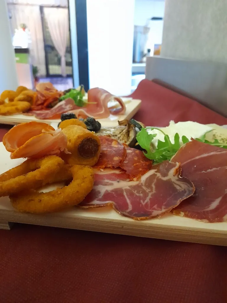 Pizzeria L'aquilone_Cerisano_slider_image_2