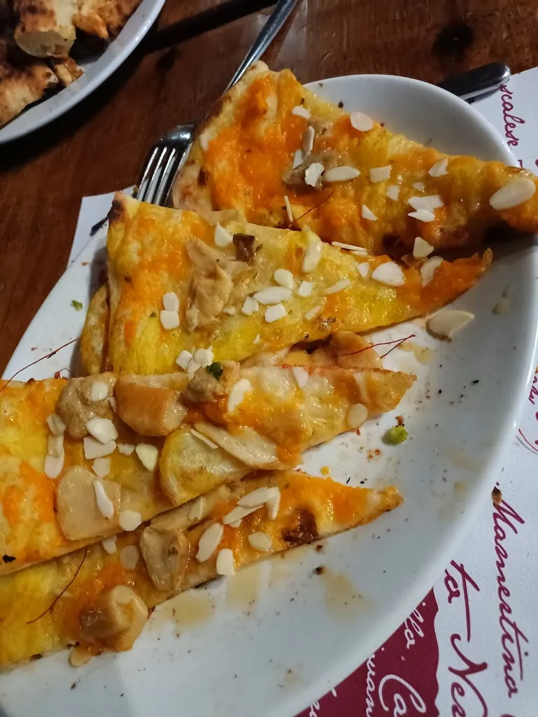 Ivan Losacco_Pizza Club Gira&Gira Cerchiara_Cerchiara di Calabria_review