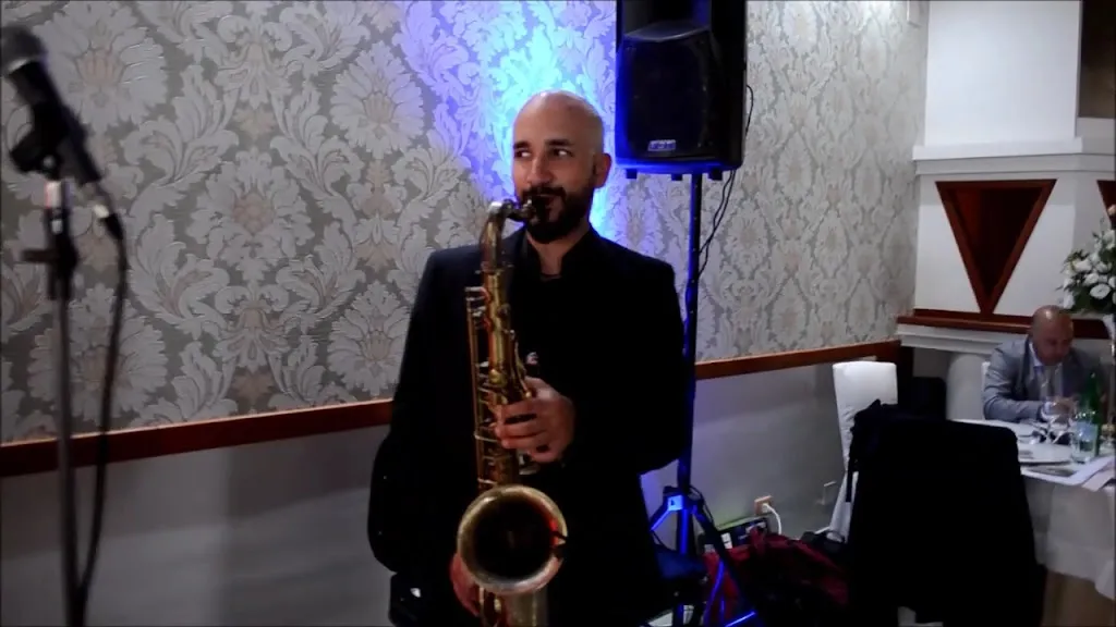 Lillo Strillo - Wedding Dj & Live Entertainer_'Gran Paradiso Di Ruscelli Maddalena & C. S.A.S.'_Cerchiara di Calabria_review