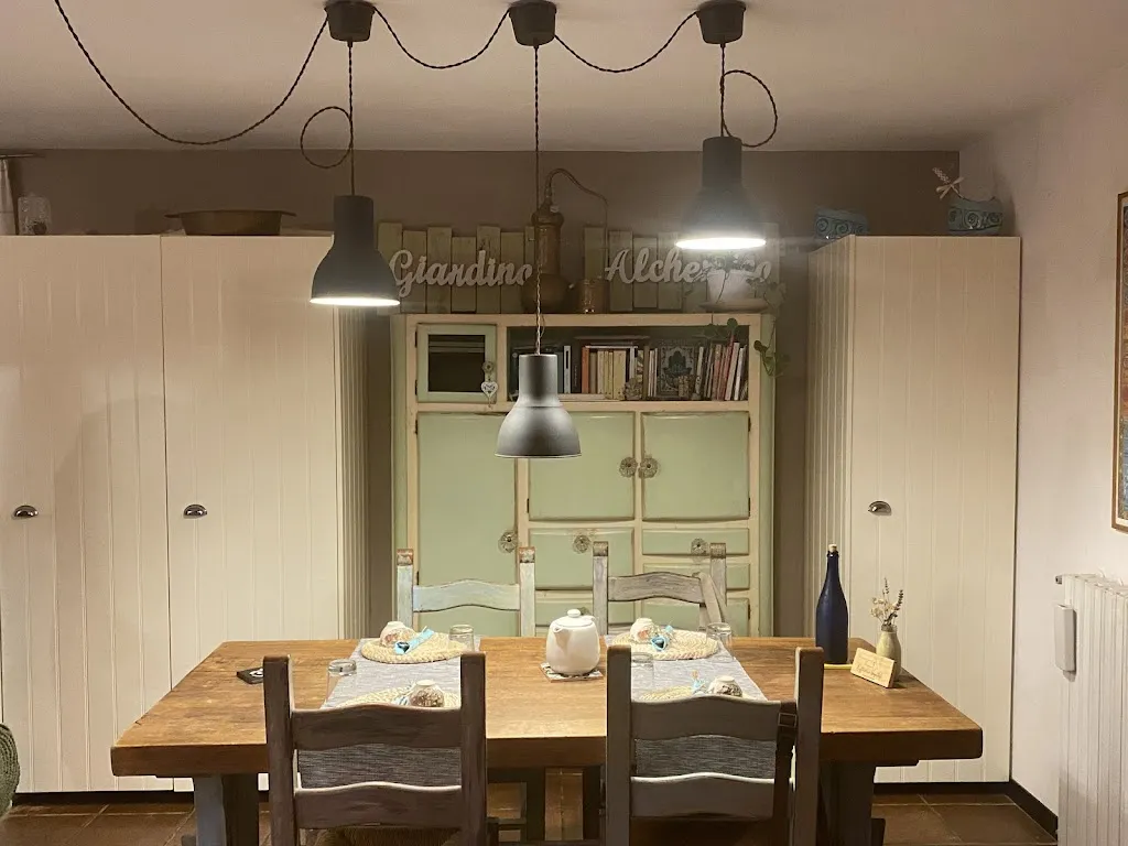 Officine Vegetali Home Restaurant restaurant in Controguerra