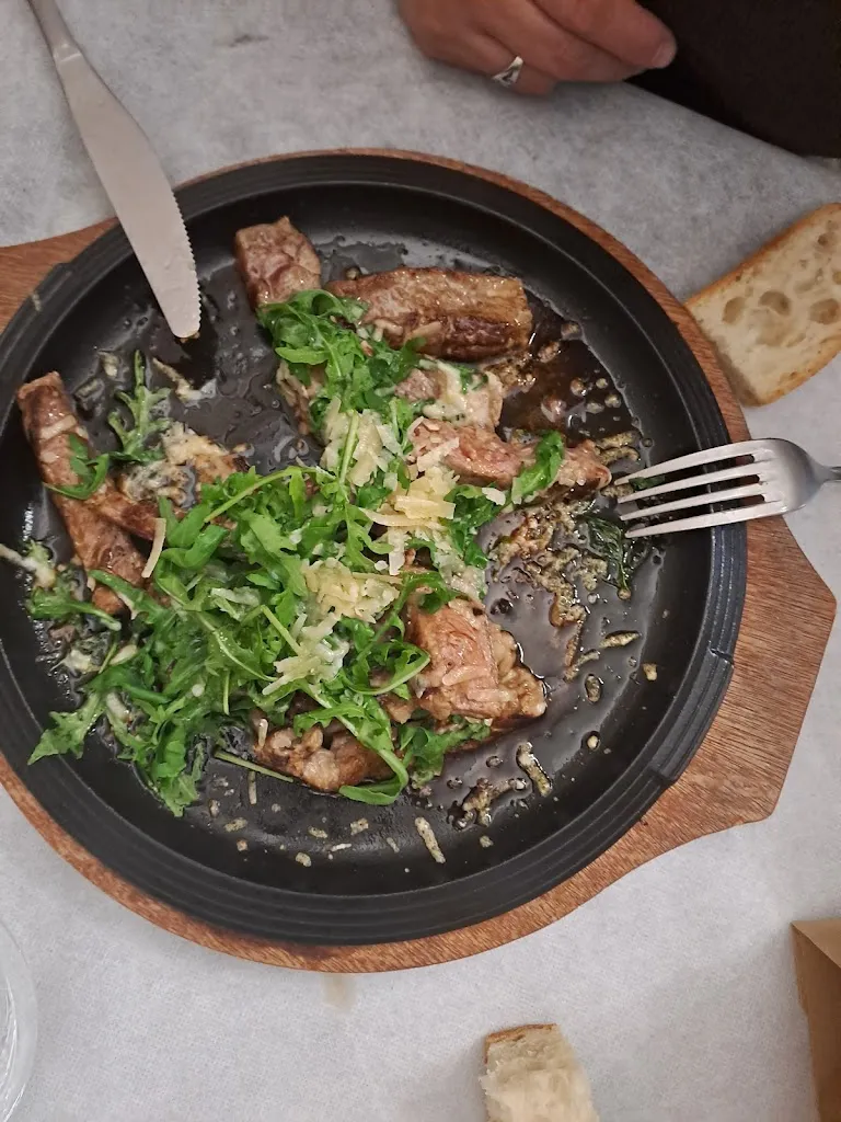 Dea Maat_Le Tre Luci_Cetraro_review