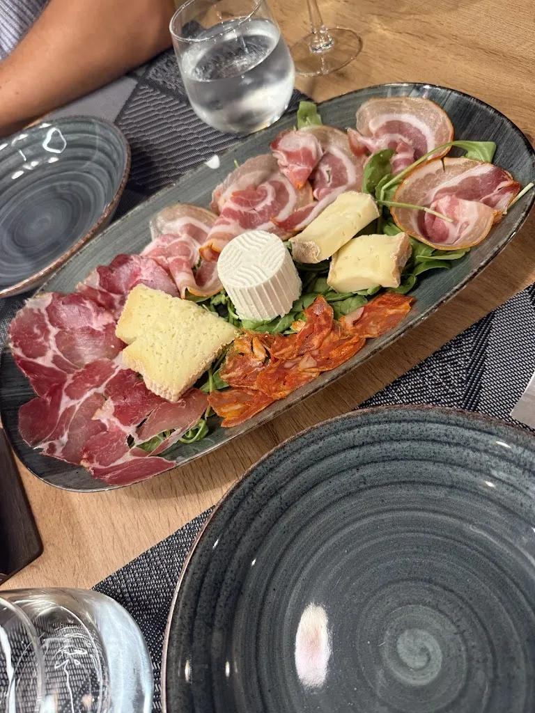 Sofia Giani_L'ostrica Ubriaca_Cessaniti_review