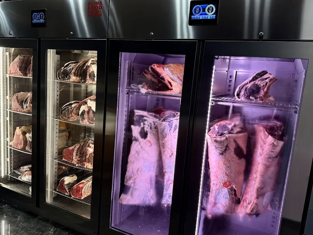 Mortati dal 1987: Braceria Ristorante - Macelleria Salumeria - Azienda Agricola_Castrovillari_slider_image_3