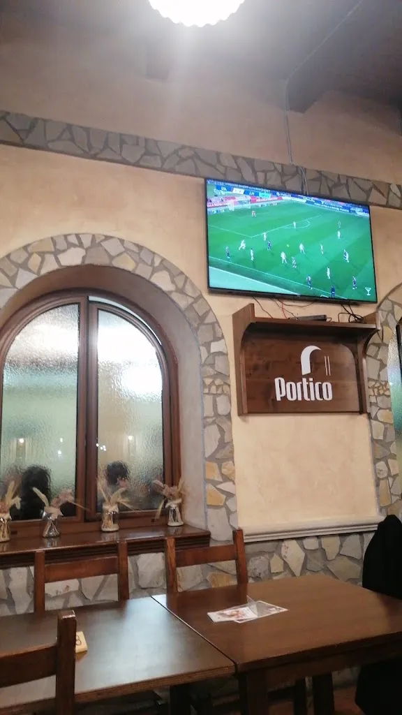 Gabriel Miglio_Il Portico_Castrovillari_review