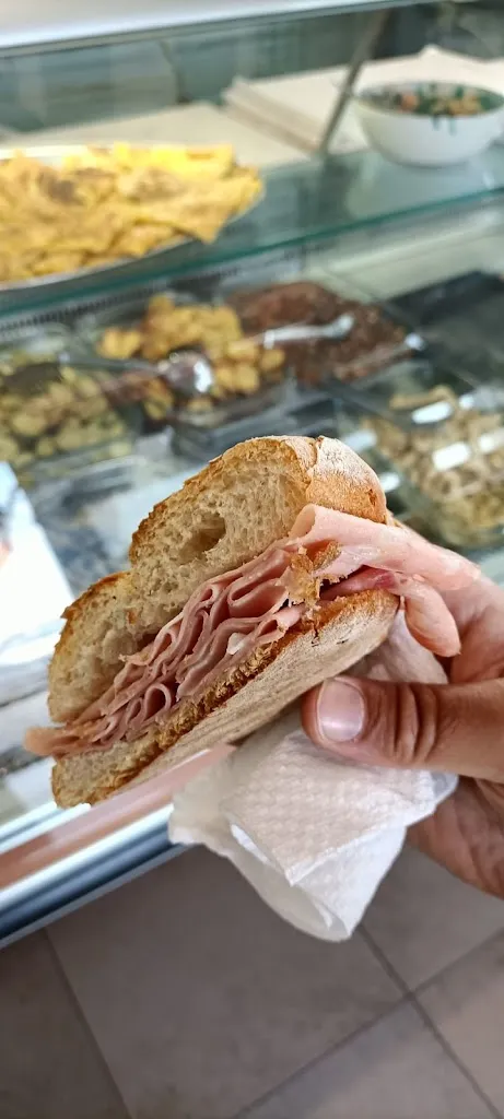 Vincenzo La Camera_MANGIA CALABRESE Bar Tavola Calda_Castrovillari_review