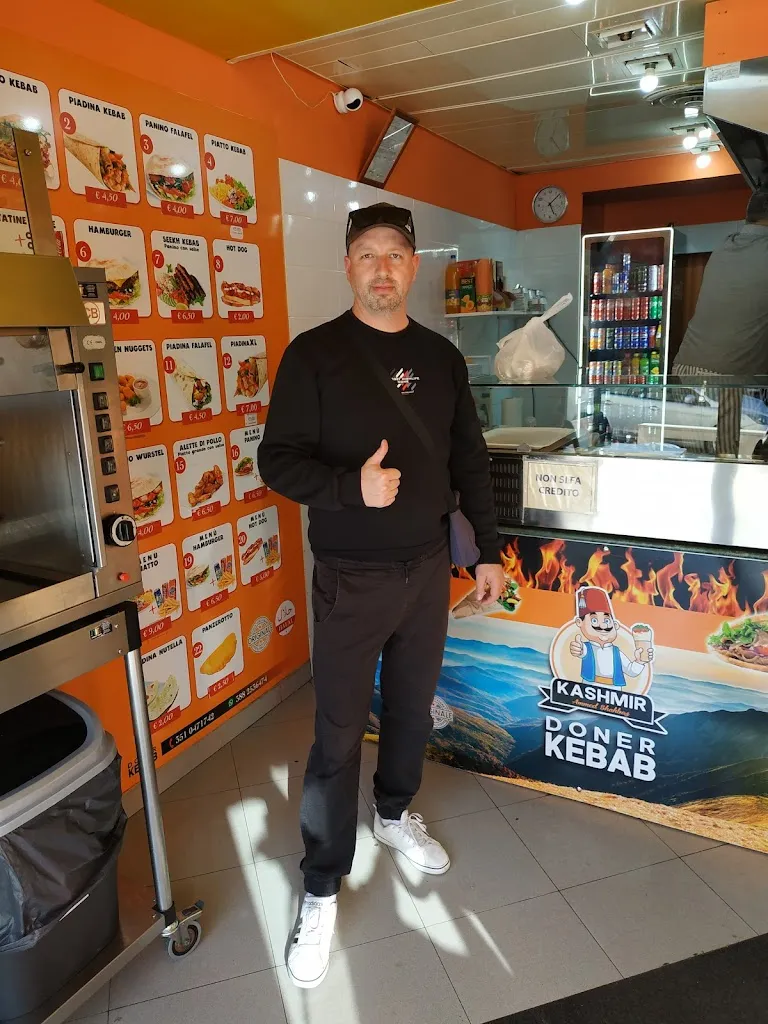 Robert Szelek95_Kashmir Donner kebab_Castrovillari_review