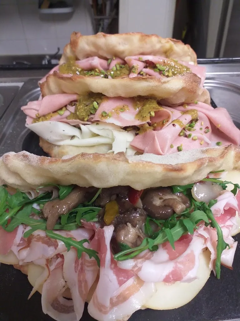 FIORE DAL 1988 - Panetteria Pizzeria Pasticceria_Castrovillari_slider_image_3