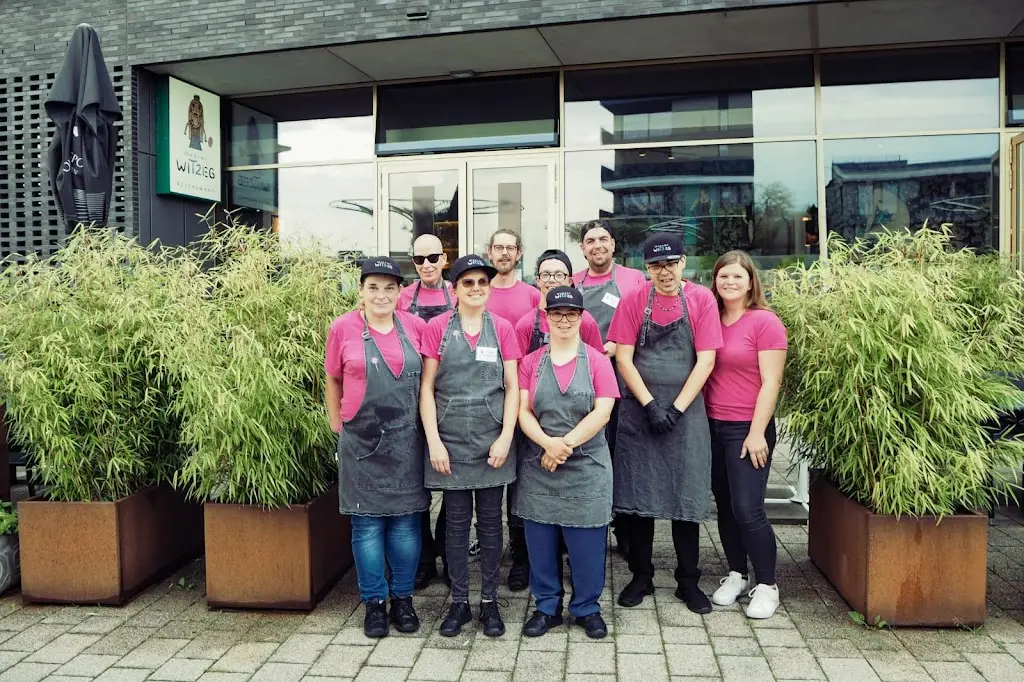 Restaurant Miss Funny_Soleuvre_slider_image_3