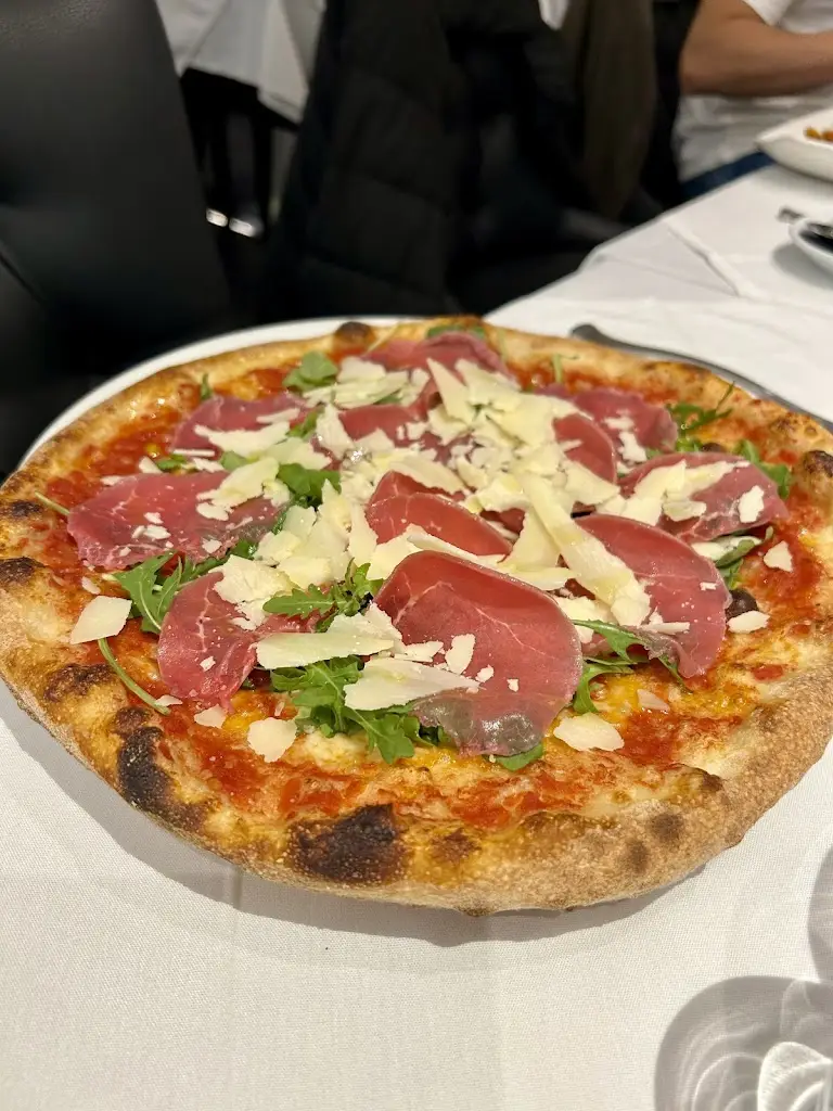 Rosso Di Sera_Soleuvre_slider_image_2