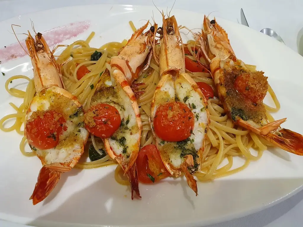 Rosso Di Sera_Soleuvre_slider_image_3