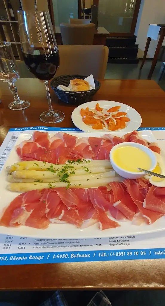 Resto_Soleuvre_slider_image_2