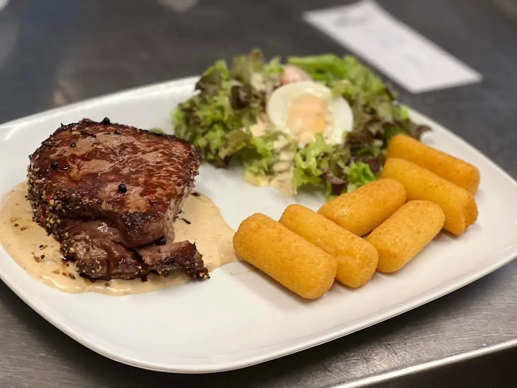 Rollenger Weiheren_Lamadelaine_slider_image_3