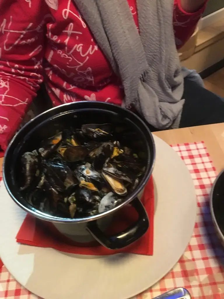 tom Kohner_Le Dago_Lamadelaine_review