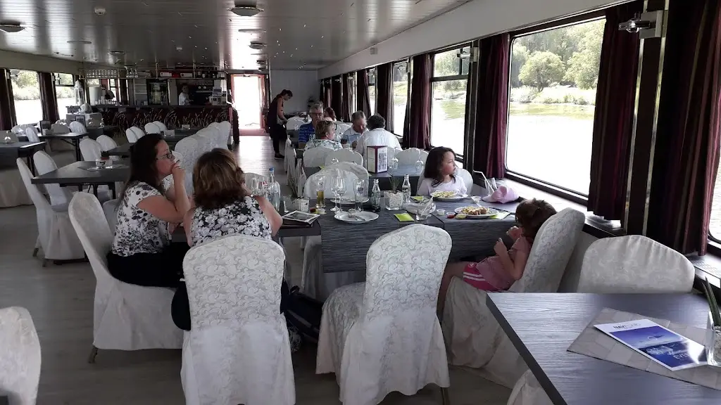 Bishop Graham Kettle_Croisière à Remich - Bateaux RoudeLéiw, RiverDiva & MuselSchëff de Navitours_Remich_avis