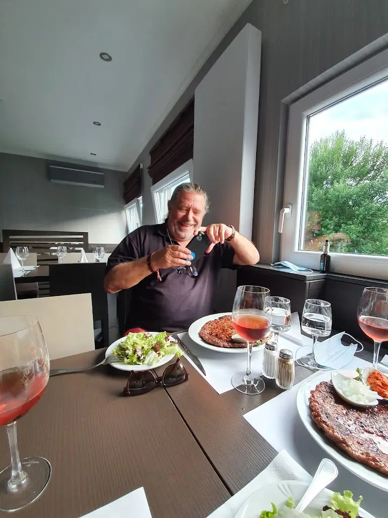 Menu_Restaurant Penalty_Obercorn_image_5