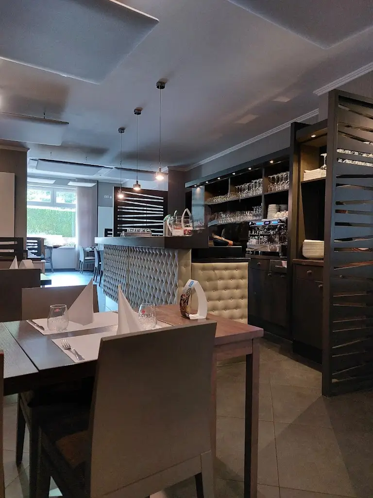 Restaurant Penalty_Obercorn_slider_image_1