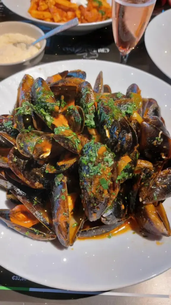 CRUDO e VINO restaurant à Obercorn