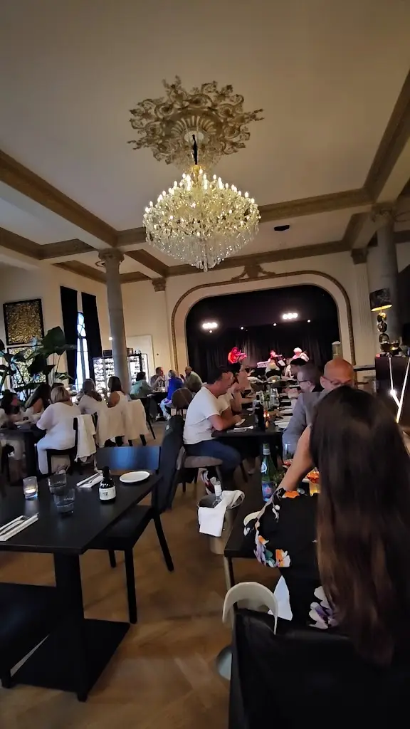 Am Theater_Obercorn_slider_image_2