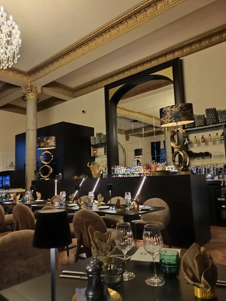 Am Theater_Obercorn_slider_image_3