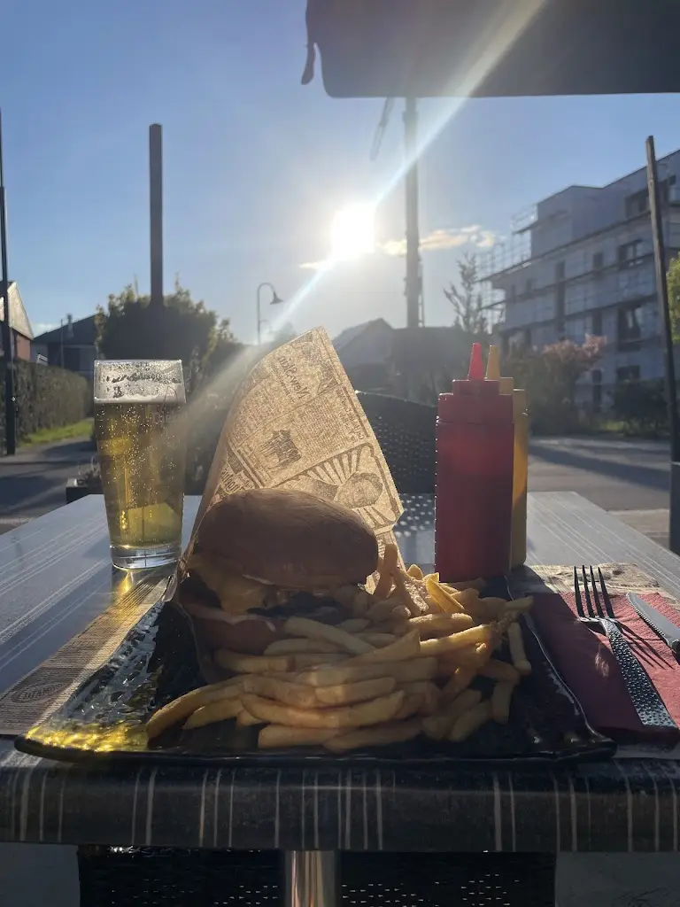 Yulia Eberg_Lënster Stuff_Junglinster_review