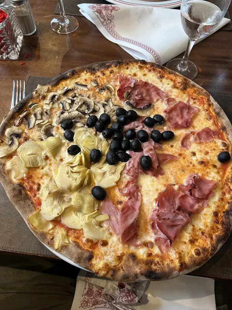 Piccobello (Pizzeria - Restaurant - Brasserie) Sàrl_Junglinster_slider_image_2