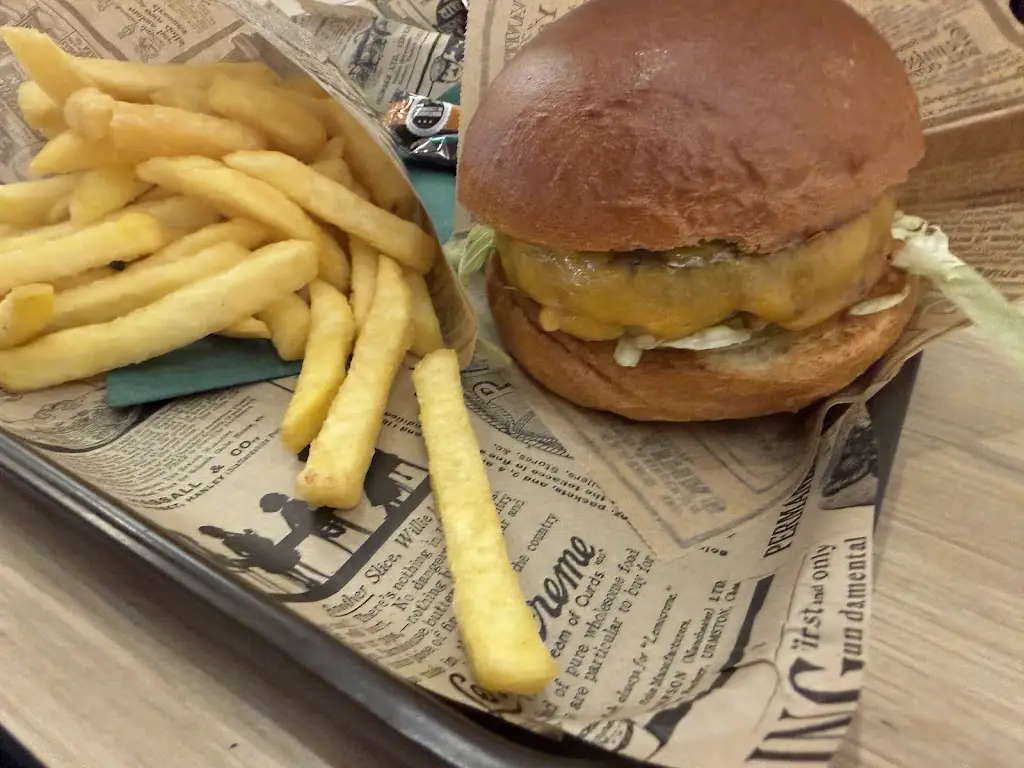 Dany Majerus_Twinz_Junglinster_avis