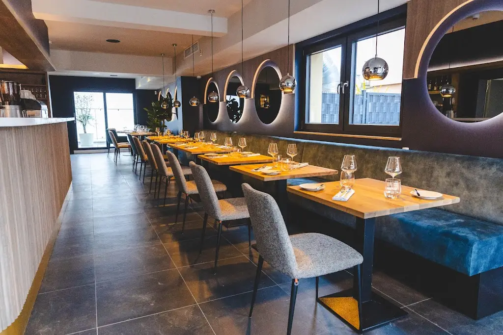 Artis Restaurant restaurante en Hesperange