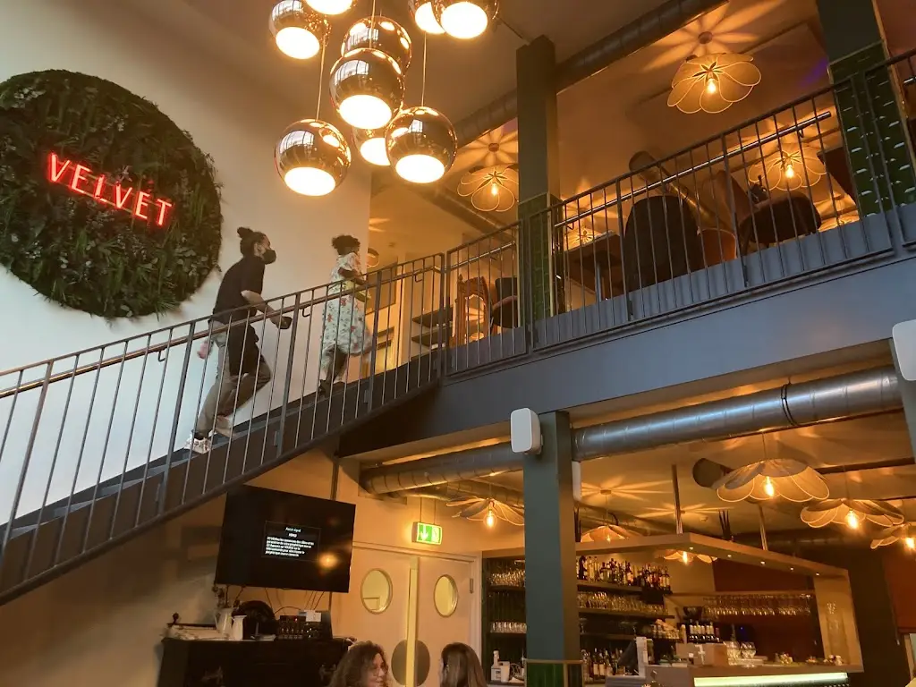 VELVET grill & more_Hesperange_slider_image_1