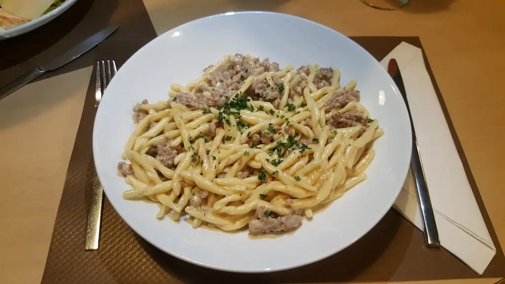 Fabio Caiano_Café-Brasserie Pizzeria Am Trapeneck_Alzingen_review