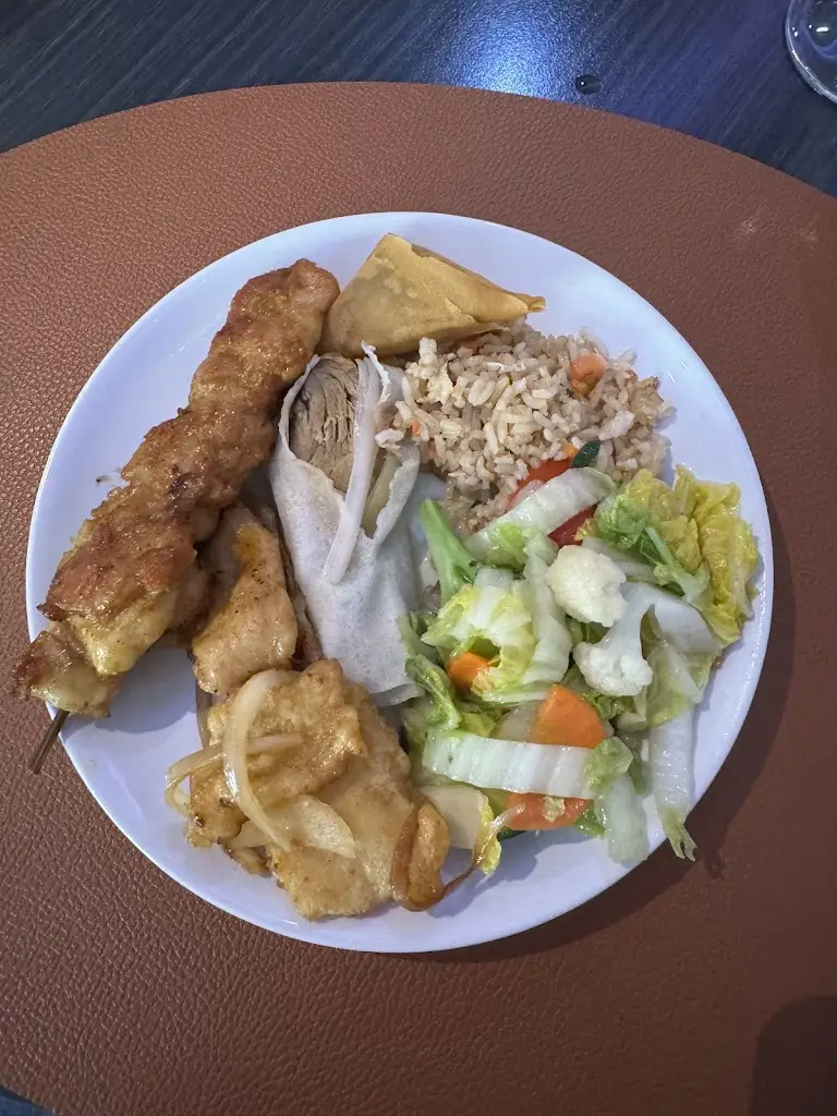 Li Taemin_Le Régent_Helmsange_reseña