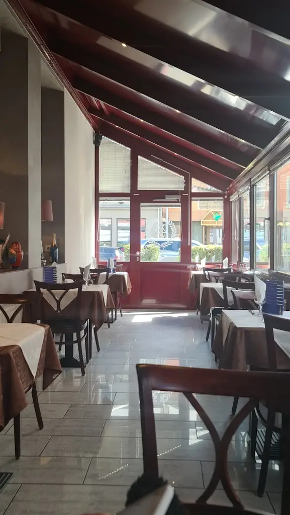 Ciociara (La) restaurante en Helmsange