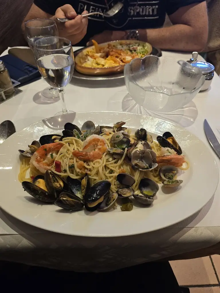 Ciociara (La)_Helmsange_slider_image_3