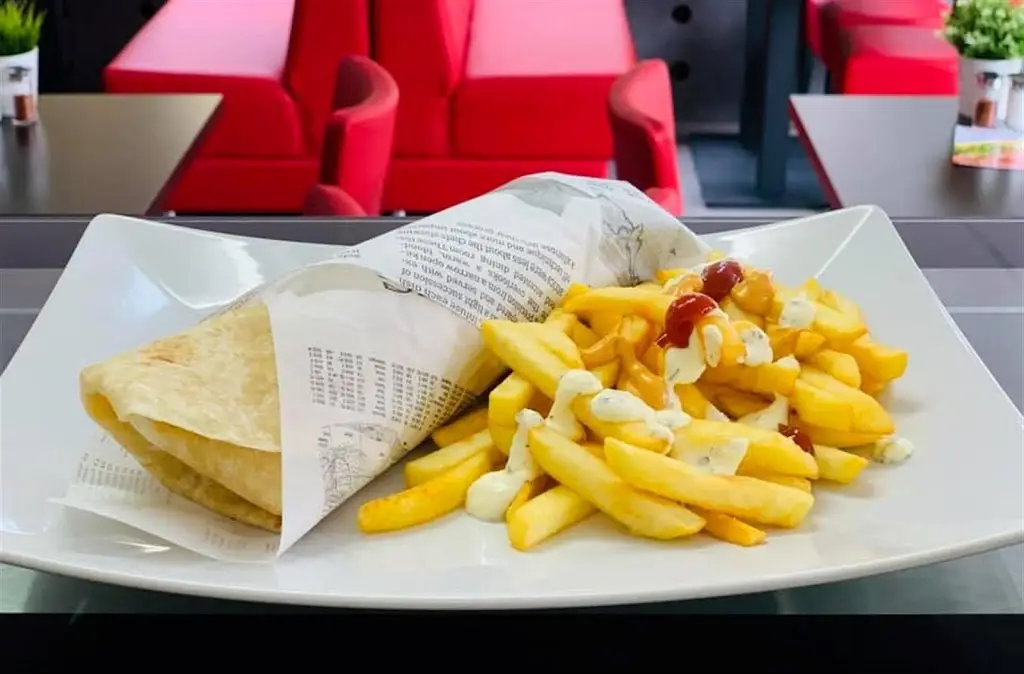 Zaid Grill_Helmsange_slider_image_2