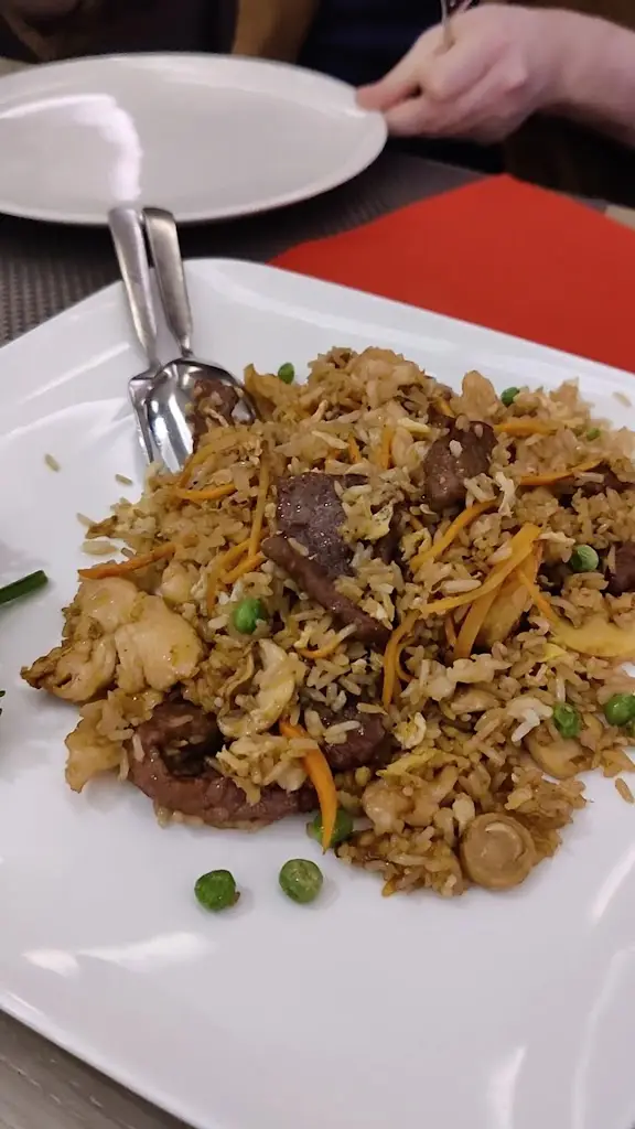 Suneela Isaac_Restaurant Chez Zhang_Helmsange_reseña