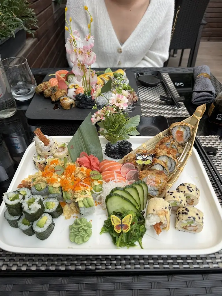 Kim Faber_Uni_Schieren_review