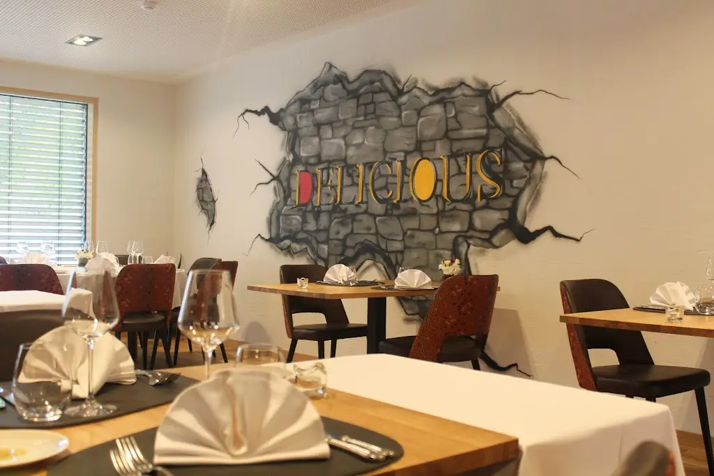 Restaurant Delicious_Canach_slider_image_1