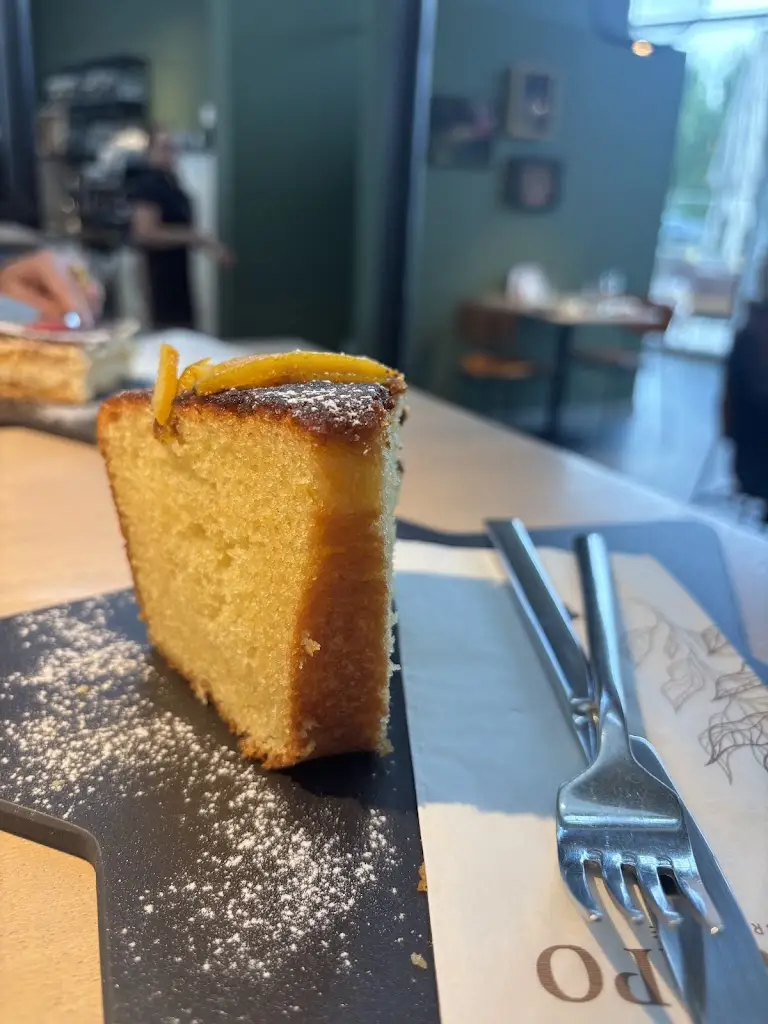 Dano Kĩrĩro_Cafe da Capo_Capellen_review