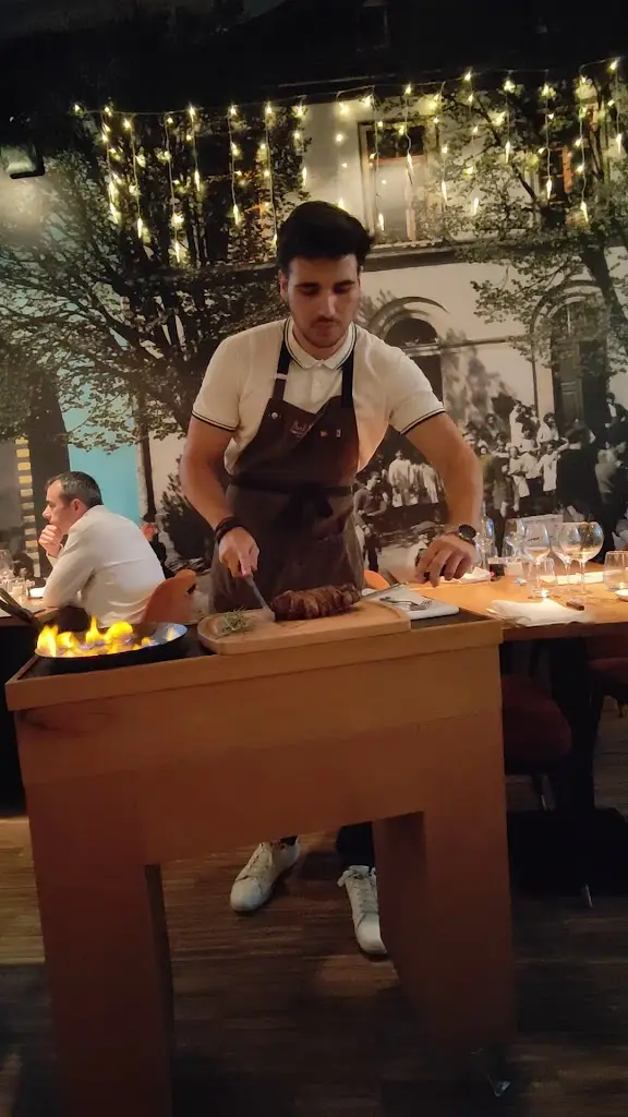 Dan Puigserver_Aal Schoul_Hobscheid_avis