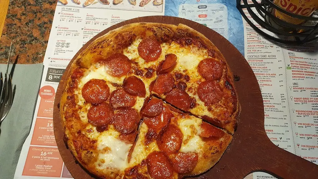 Menu_Pizza Hut Beggen_Béreldange_imagen_5