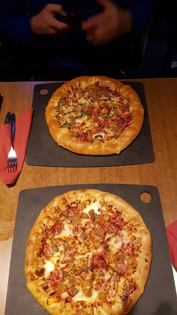 Menu_Pizza Hut Beggen_Béreldange_imagen_8