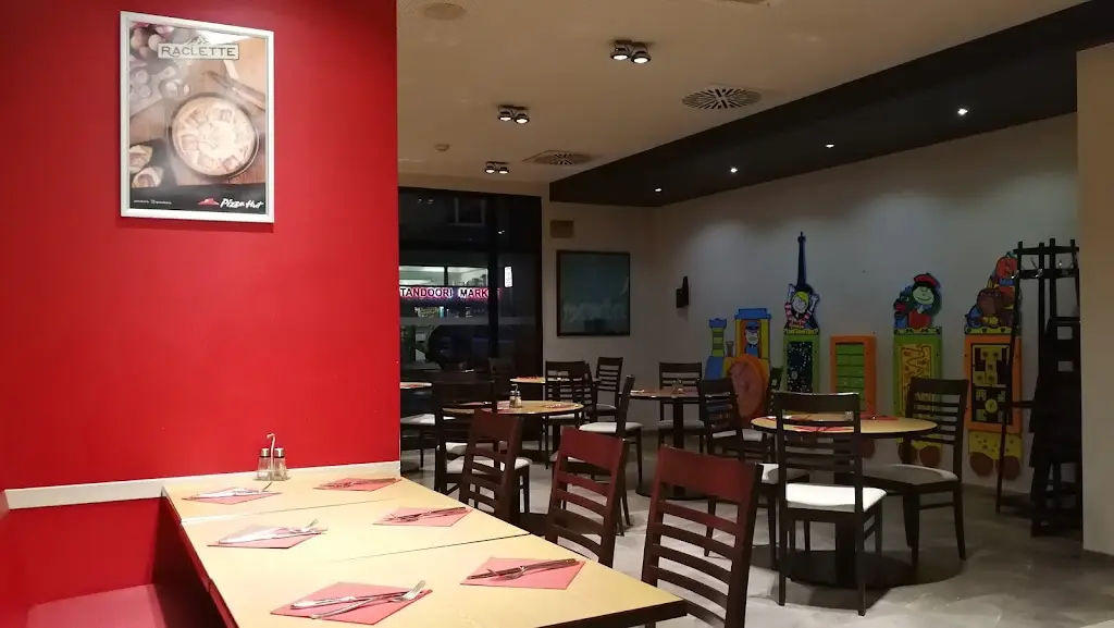 Bill ZHANG_Pizza Hut Beggen_Béreldange_reseña