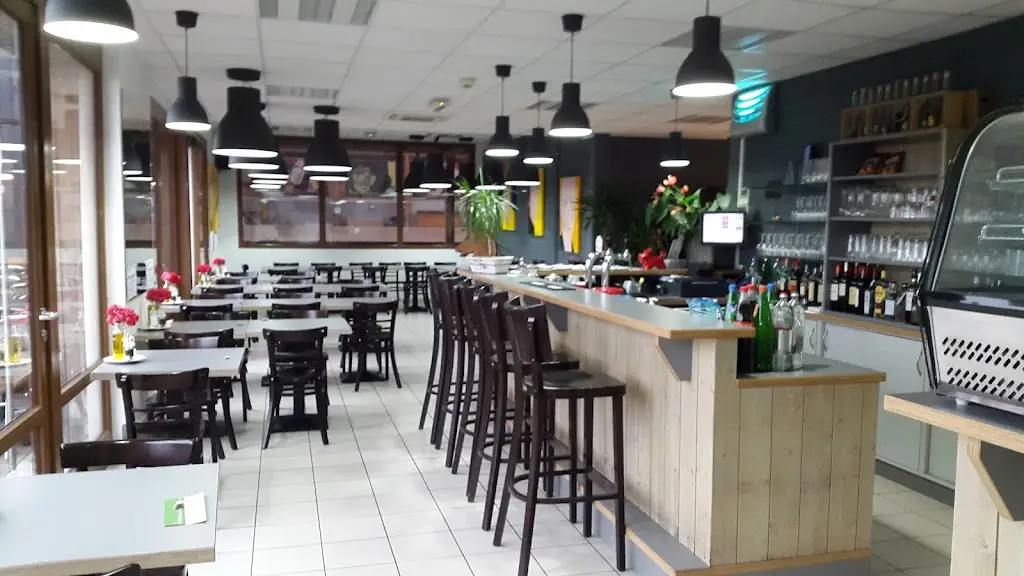 Brasserie Beim Pier_Moutfort_slider_image_1