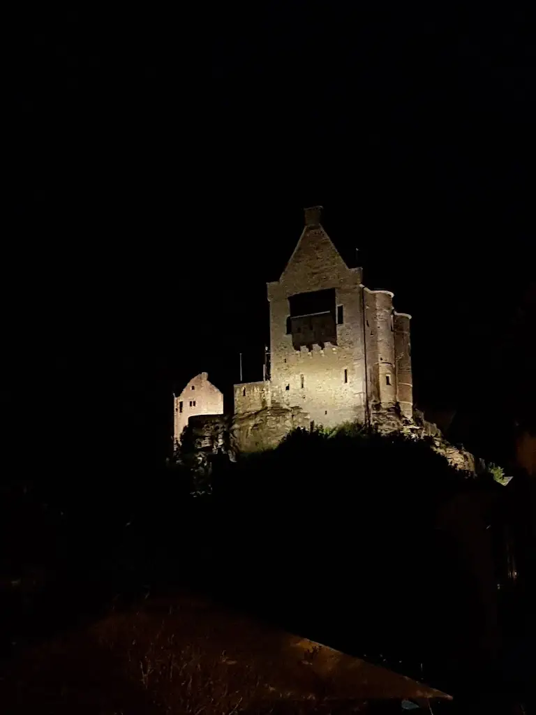 Anni Wilmot_Café de la Place Larochette_Larochette_reseña